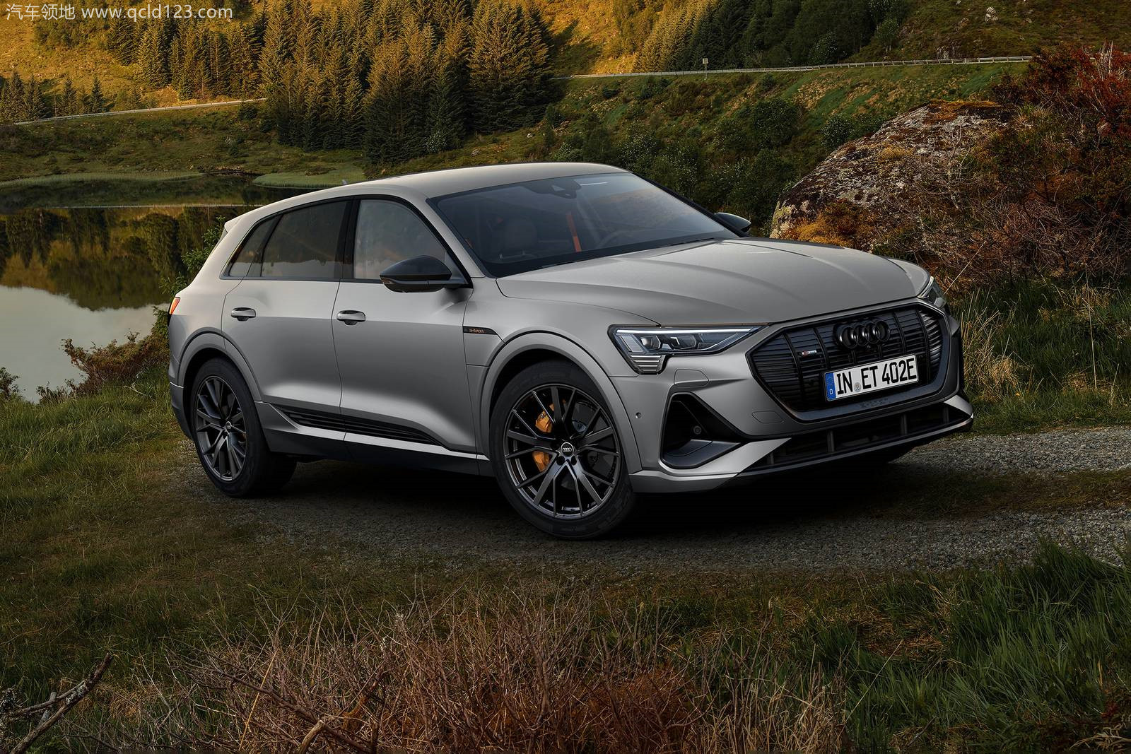 2022_audi_e-tron_4dr-suv_chronos-edition_fq_oem_1_1600x1067_副本