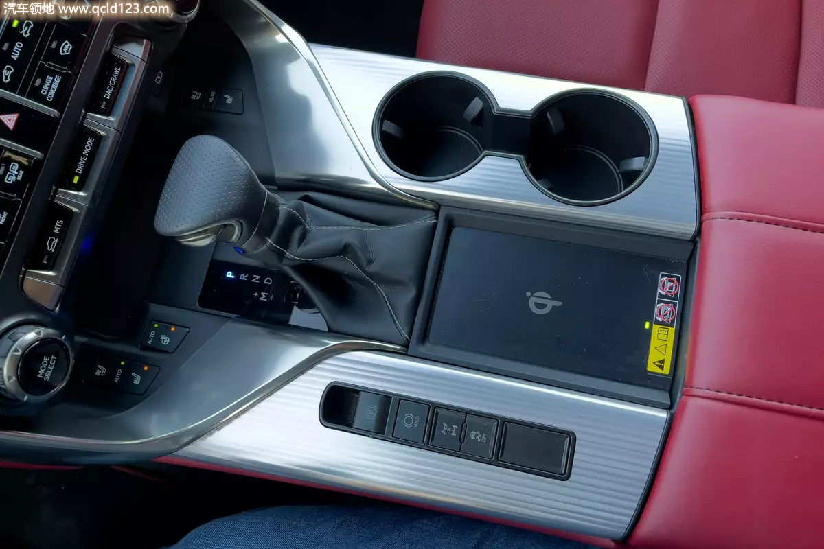 lexus-lx600-2022-20-interior-cup-holders-gear-shift-suv-scaled