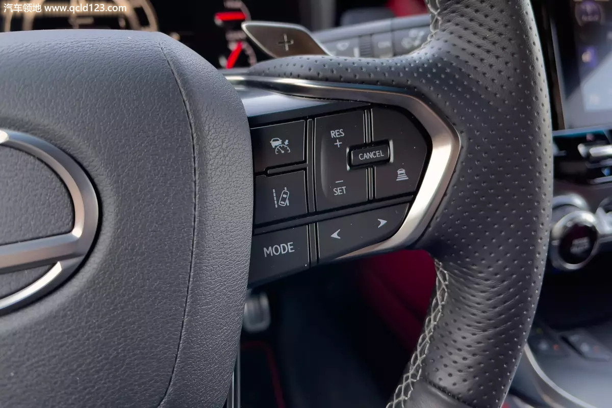 lexus-lx600-2022-18-interior-controls-steering-wheel-suv-scaled
