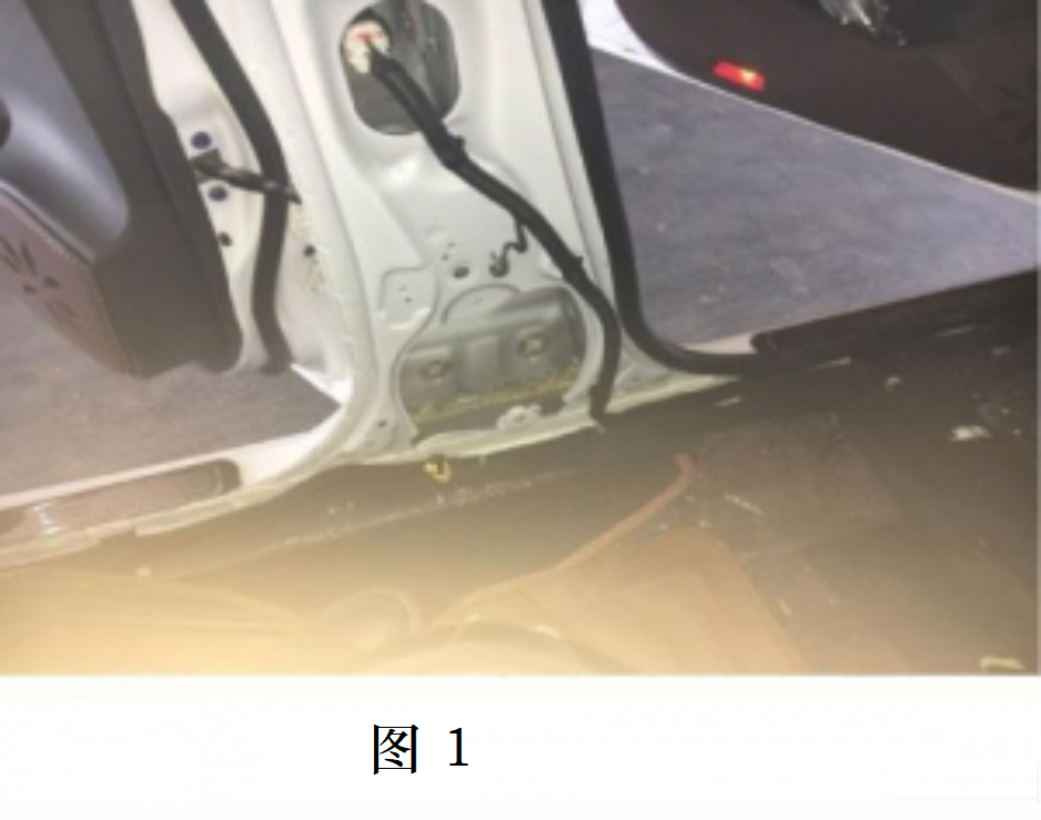比亚迪宋1.5TB柱异响故障检修