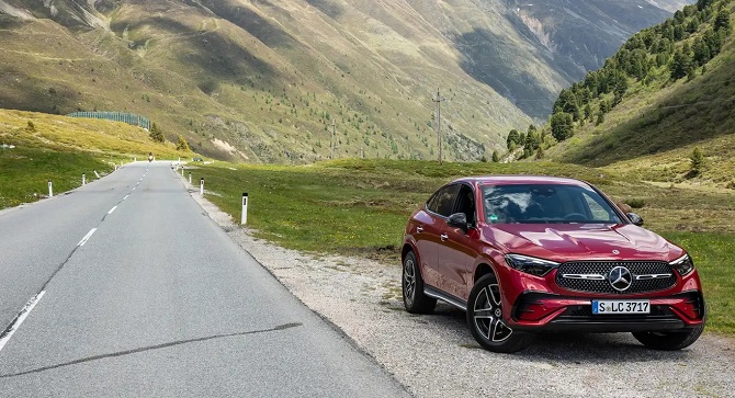 2024 款梅赛德斯-奔驰 GLC300 4matic，更好的操控与感受