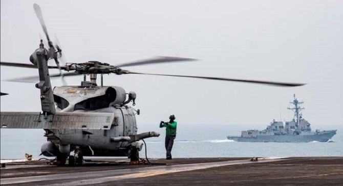 F/A-18、海鹰直升机在中国南海相继坠毁