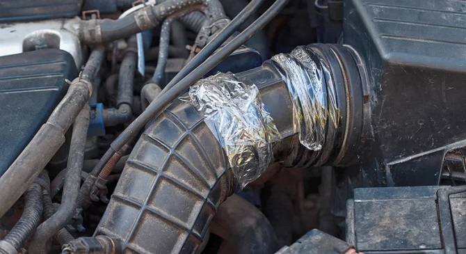 汽车领地:如何在没有发烟机的情况下检查发动机真空泄漏