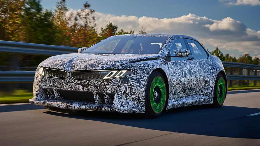 1-BMW-Vision-Driving-Experience-VDX