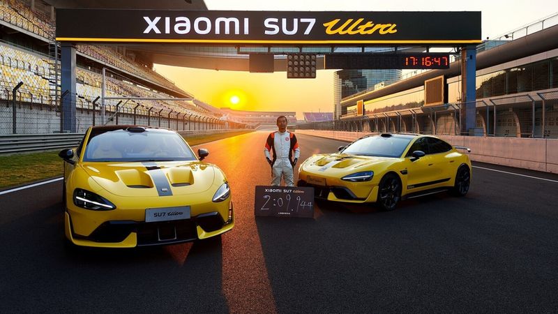 SU7 Ultra碳纤维车盖的进气口终于会是功能性设计