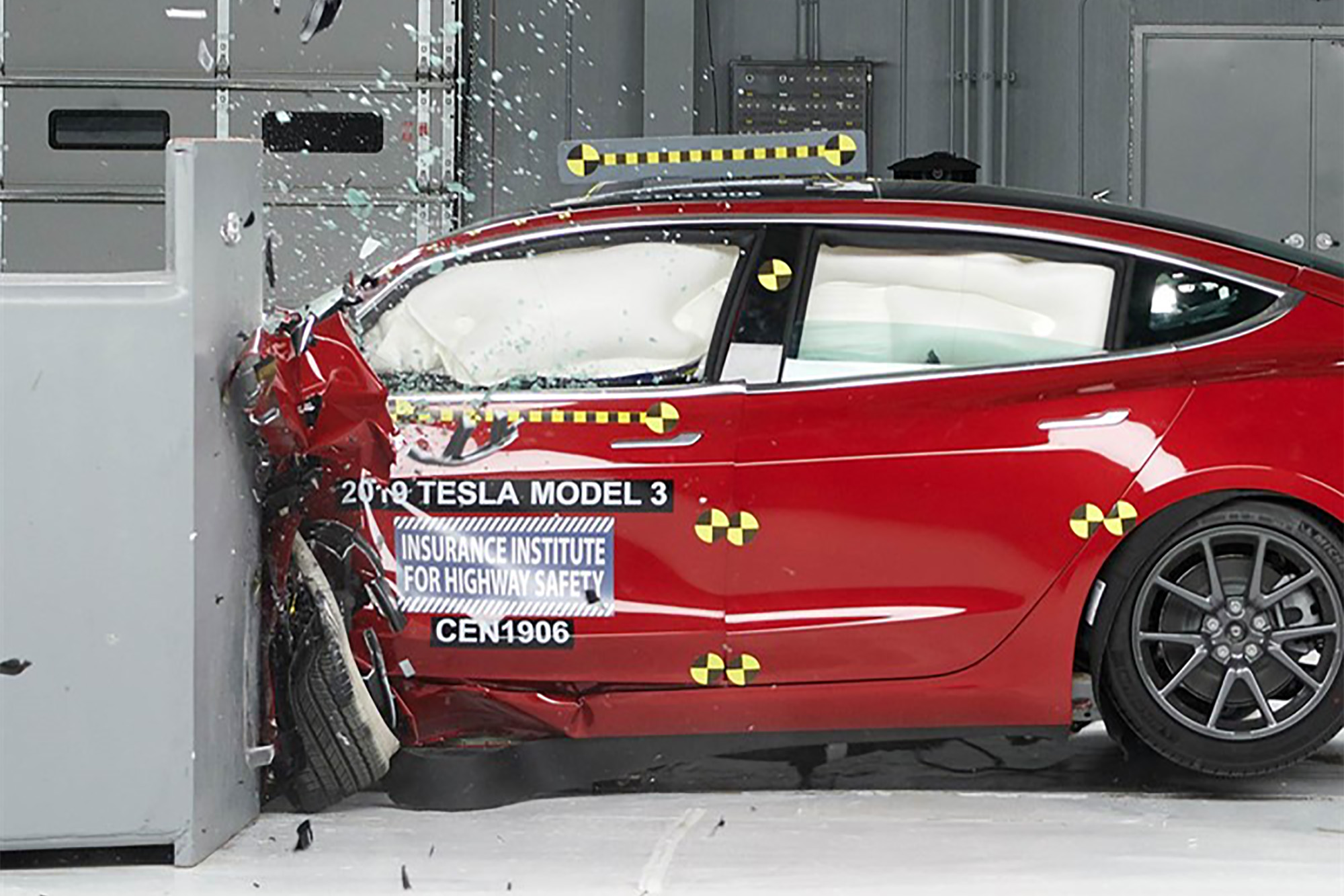2019年特斯拉Model 3 的IIHS碰撞测试，这样的成绩是否惊讶到你