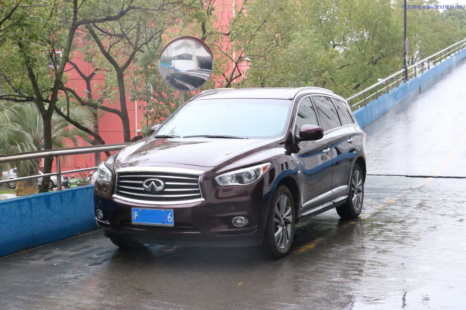 2014款英菲尼迪QX60 2.5 S/C Hybrid 两驱卓越版（已售）