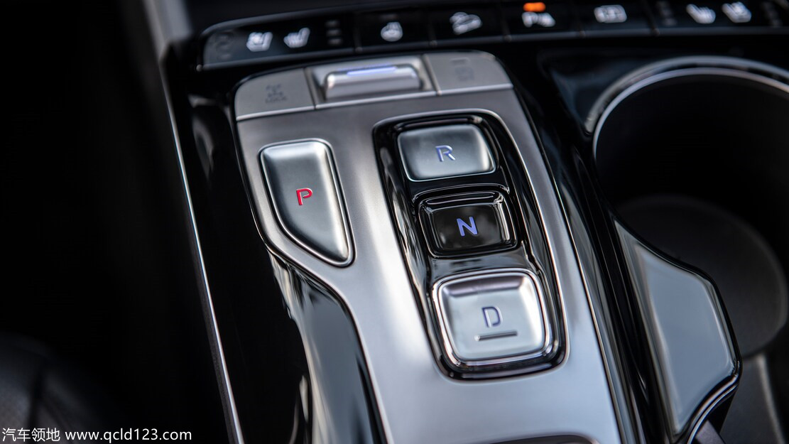 2022-Hyundai-Tucson-32_副本.jpg